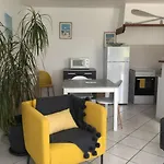 Maison De