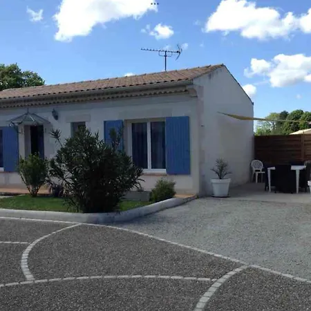 Holiday home Maison De *