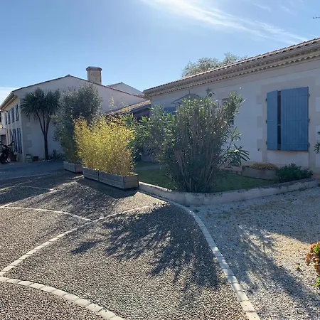 Maison De *